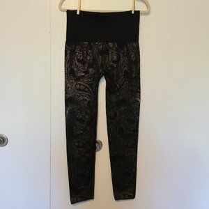 French Laundry gold filigree fleece lined leggings